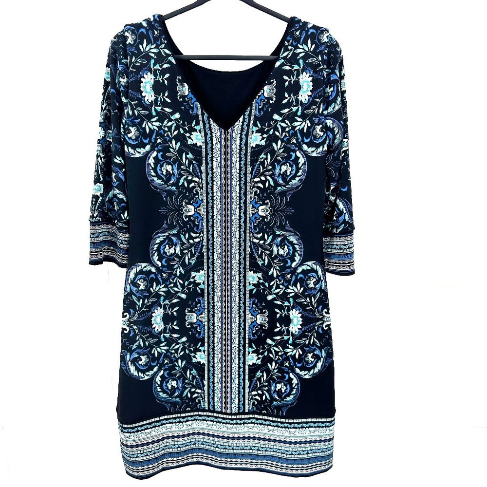 WHBM pullover V-neck stretchy dress 3/4 sleeves - Size M